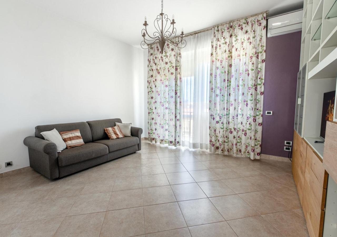 Апартаменты Luxury House Near Train Station Ливорно Экстерьер фото